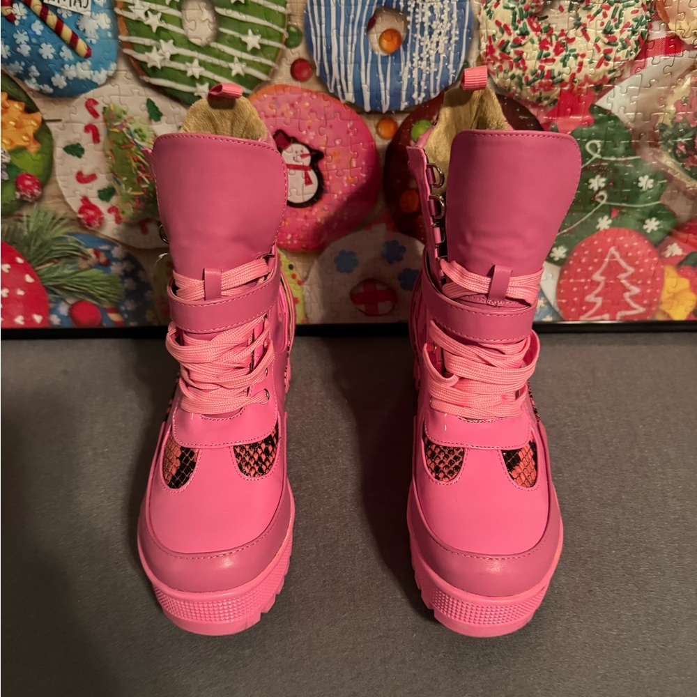 Nikki Combat Boots